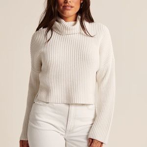 Abercrombie and Fitch Ribbed Turtleneck Sweater